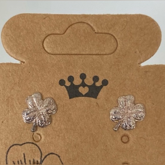 Four Leaf Clover Earrings - Picture 1 of 5